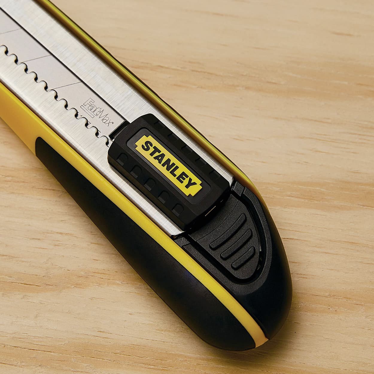 Stanley 25 mm FatMax Snap Off Blade Knife, 0-10-486