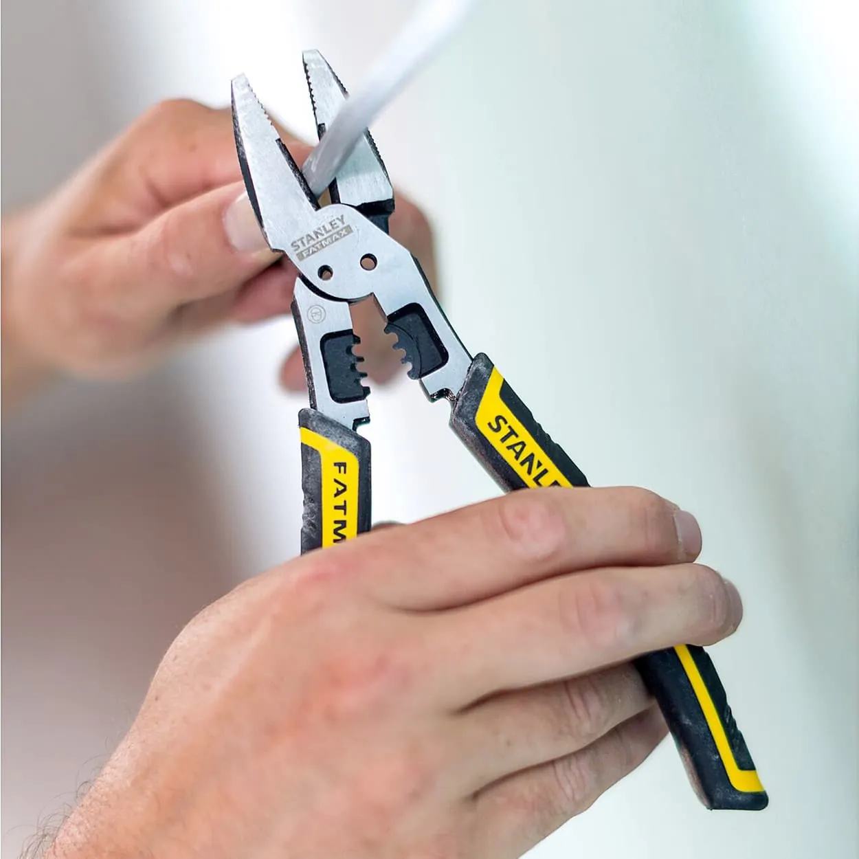 Stanley 8 inch / 200 mm Fatmax Multiuse 6-In-1 Universal Plier, FMHT0-75469