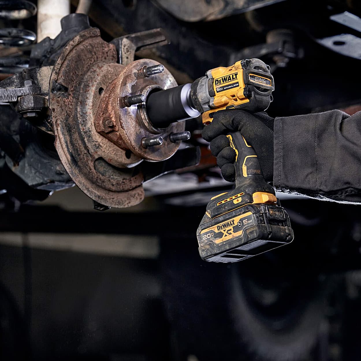 Dewalt 18V / 12.7 mm XR Cordless Brushless Compact Detent Pin Anvil Impact Wrench (Bare Tool), DCF922N-B1
