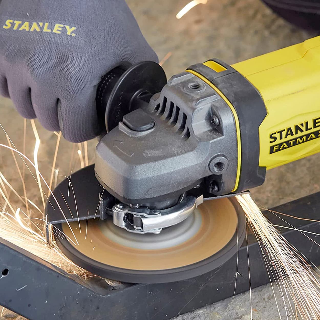 Stanley 100mm / 20V / 2.0Ah Cordless Brushed Grinder (FATMAX), SCG400-B1