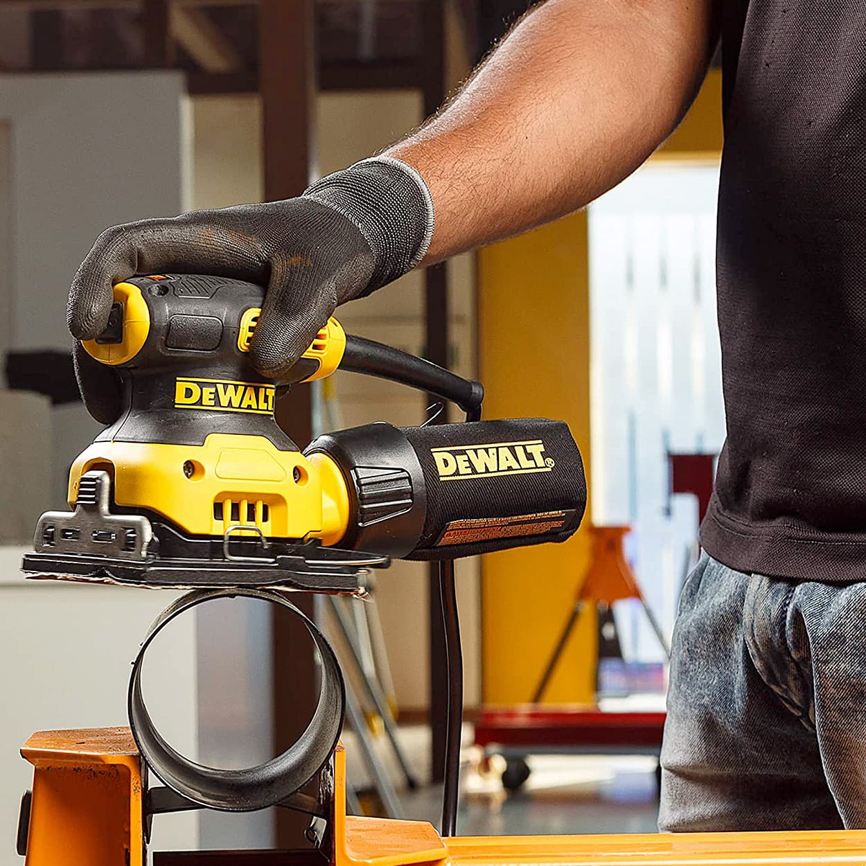 Dewalt 230W 1/4 Inch Sheet Palm Grip Sander-Perform Protect Shield, DWE6411-B5