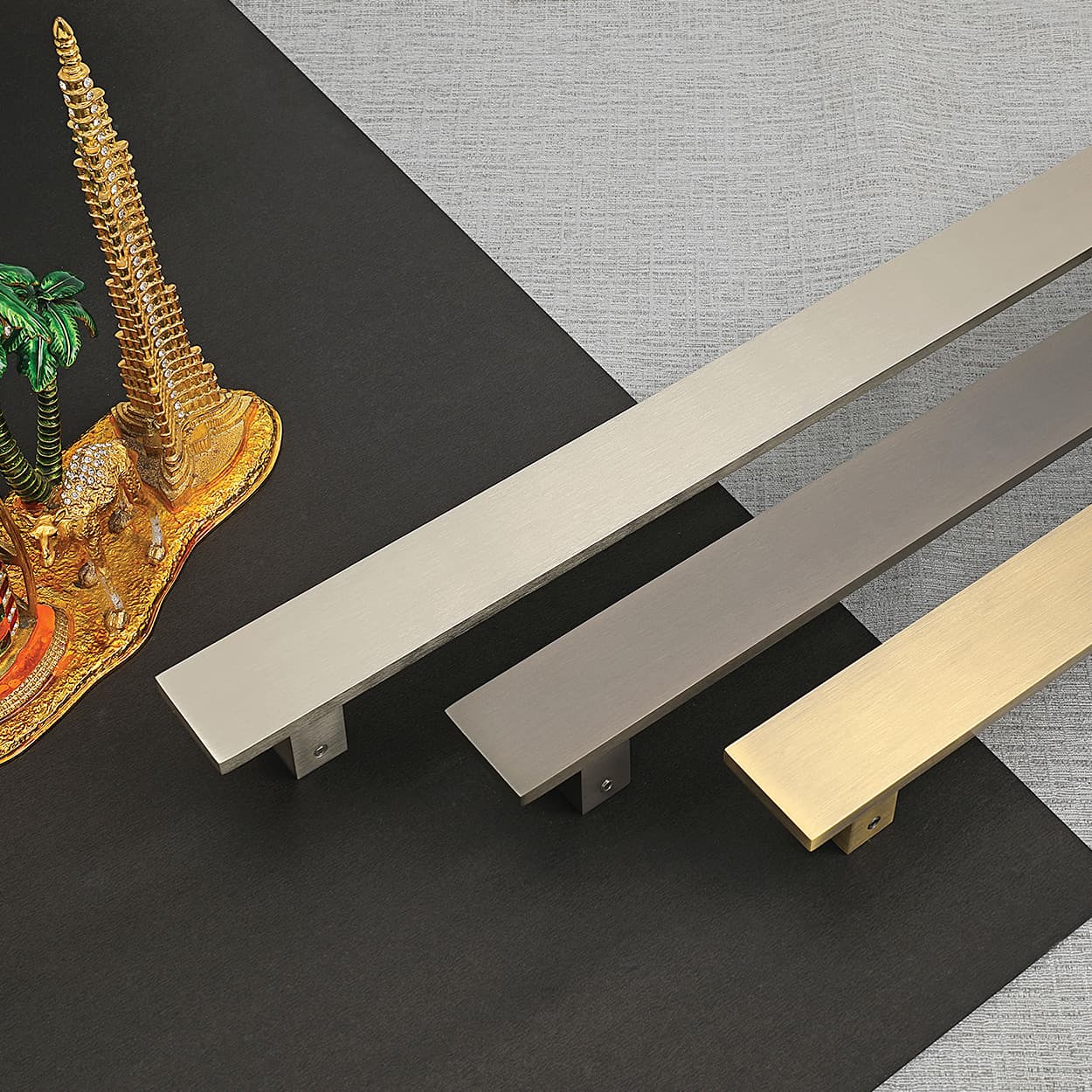 KBI Plain Rose Gold PVD Door Handle