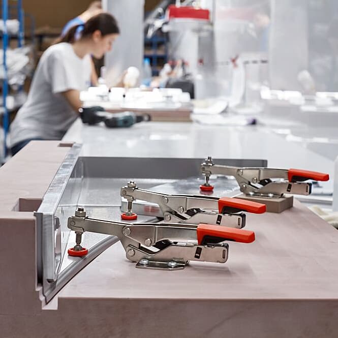 Bessey 35 mm Horizontal Toggle Clamp with Open Arm & Horizontal Base Plate, STC-HH20
