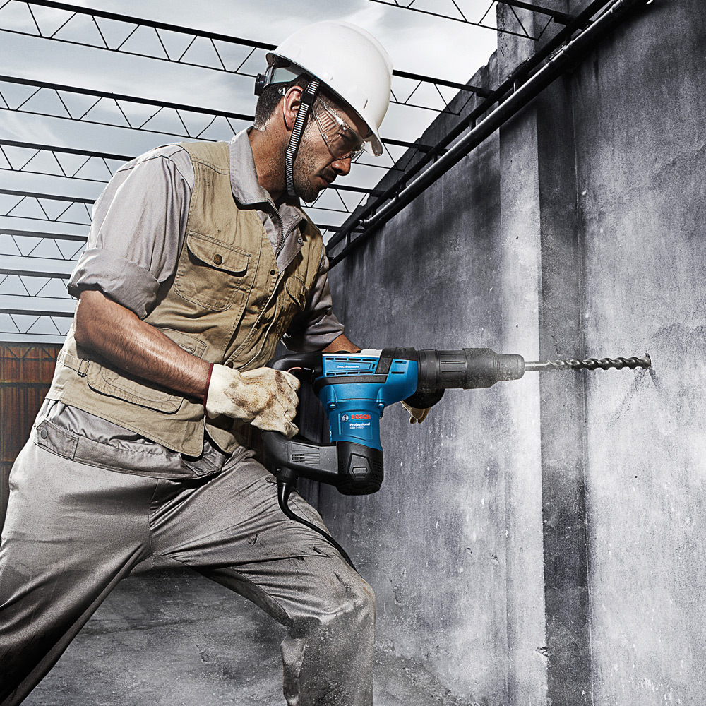 Bosch 1100W Professional Rotary Hammer With SDS Max, GBH 5-40 D