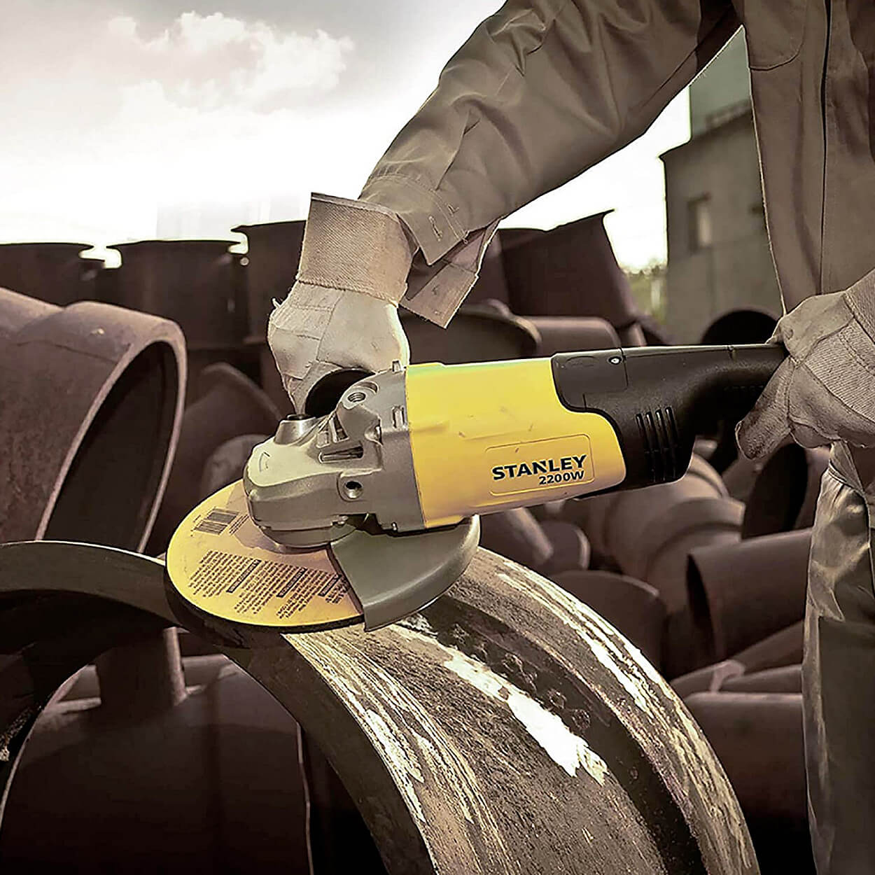 Stanley 180mm / 7 inch, 2200W Large Angle Grinder, SL227-IN