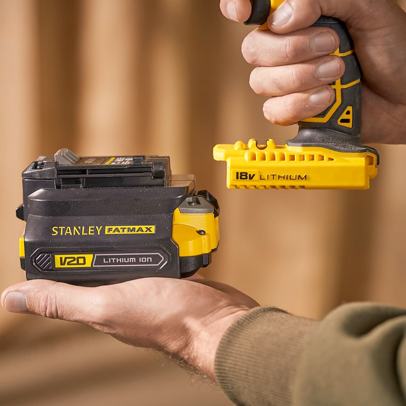 Stanley Fatmax 20V Max Li-ion Battery Adaptor, SBA100-B1