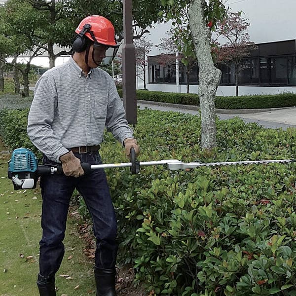 Makita 59 cm (23-1/4") MM4 Pole Hedge Trimmer, EN5950SH
