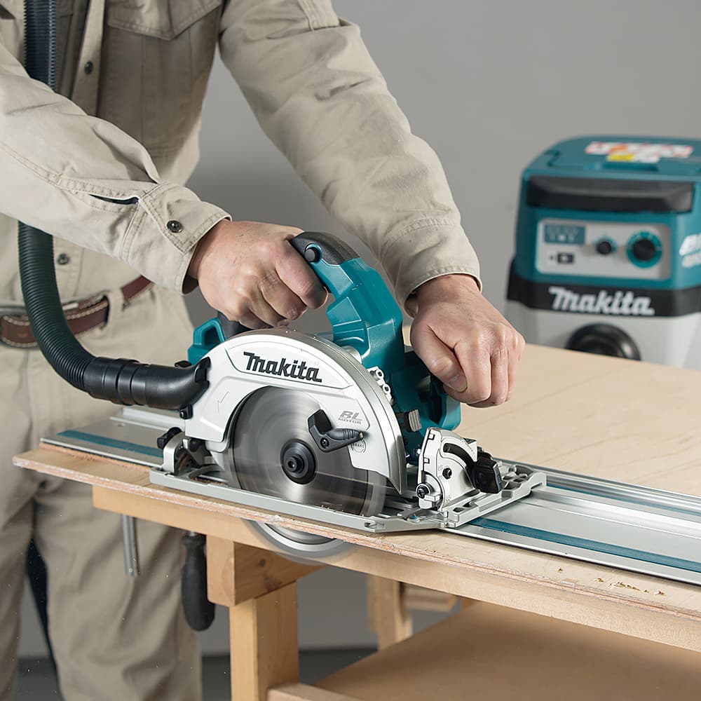 Makita 18V X 2 (36V) LXT BL ADT 185 mm Magnesium Cordless Circular Saw with Rapid Charger & 2 Pcs 5.0 Ah Batteries, DHS783PT2J