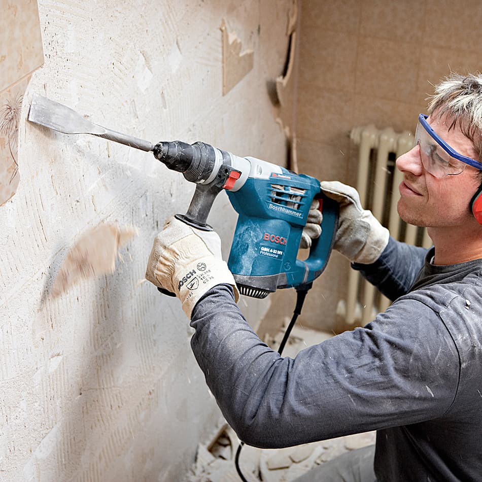 Bosch 900W Professional Rotary Hammer With SDS Plus, GBH 4-32 DFR