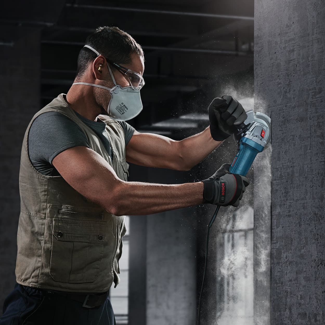 Bosch 125mm / 5 inch 900W Professional Angle Grinder, GWS 900-125 S
