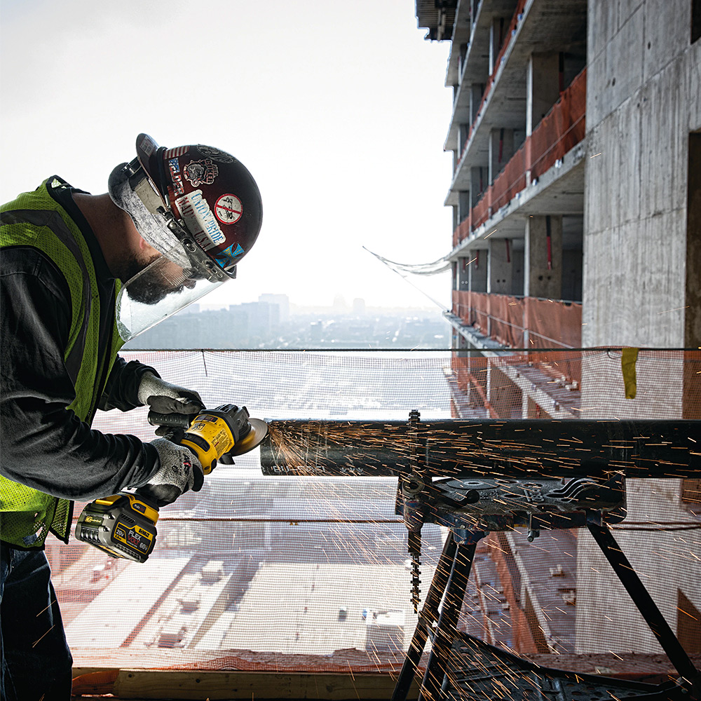 Dewalt 54V Flexvolt 125 mm Cordless Angle Grinder Kit -2x6.0 Ah Batteries Included, DCG414T2-QW