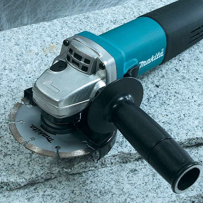 Makita 100 mm / 4 inch, 840W Angle Grinder (Slide Switch), 9556HN