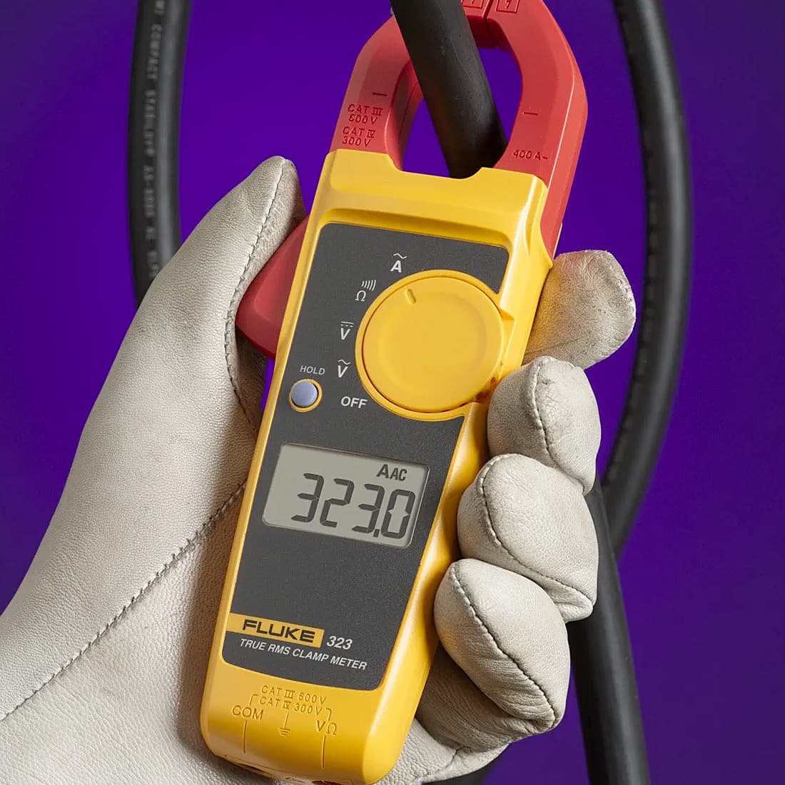 Fluke 323 400A True-RMS Clamp Meter