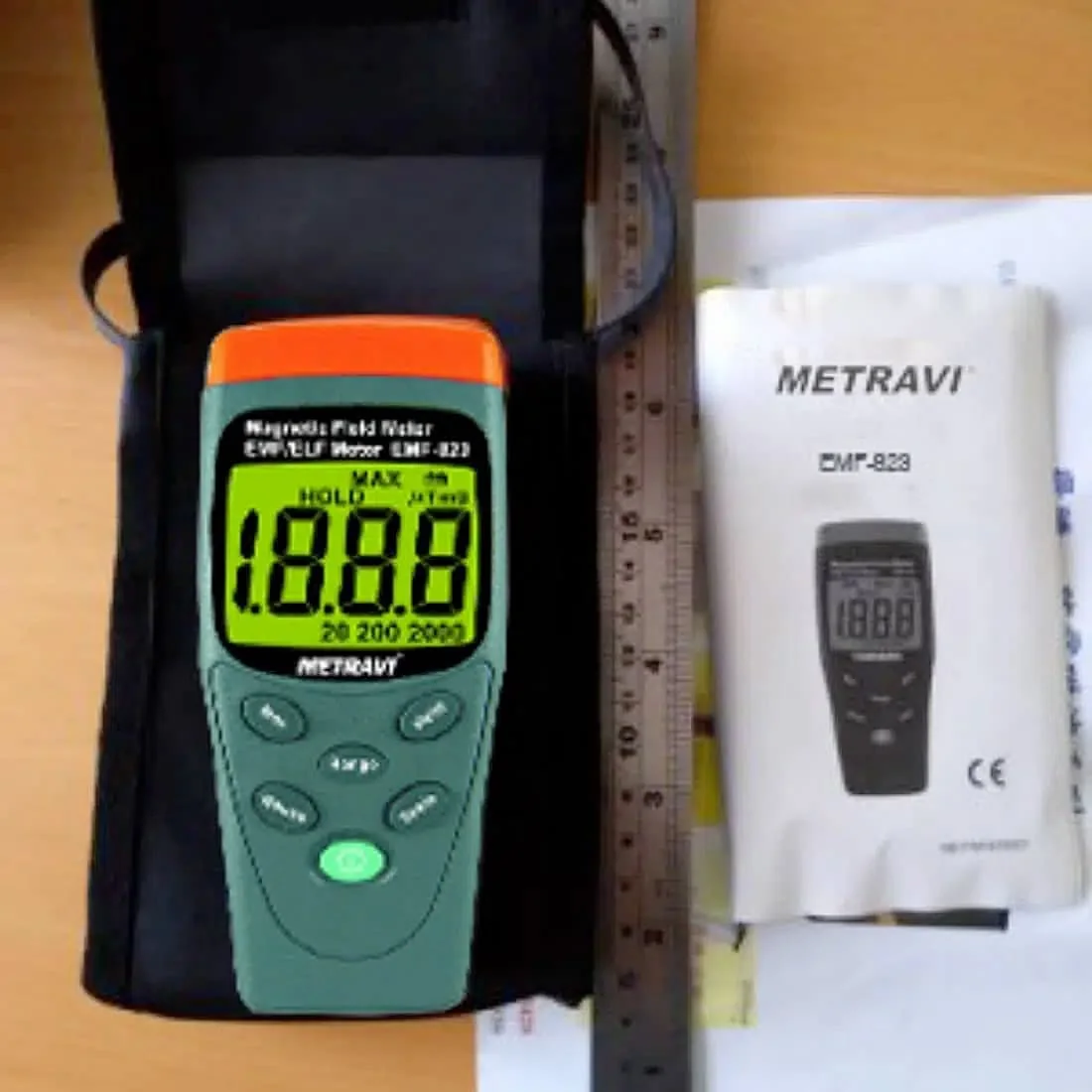 Metravi 3-1/2 Digit / 1999 Magnetic Field EMF ELF Meter, EMF-823