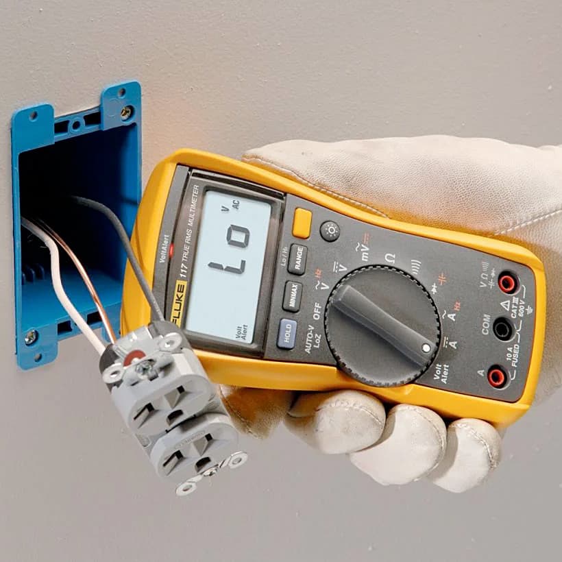 Fluke 117 6000 Counts / 1000V True-RMS Electrician's Multimeter With Non-Contact Voltage