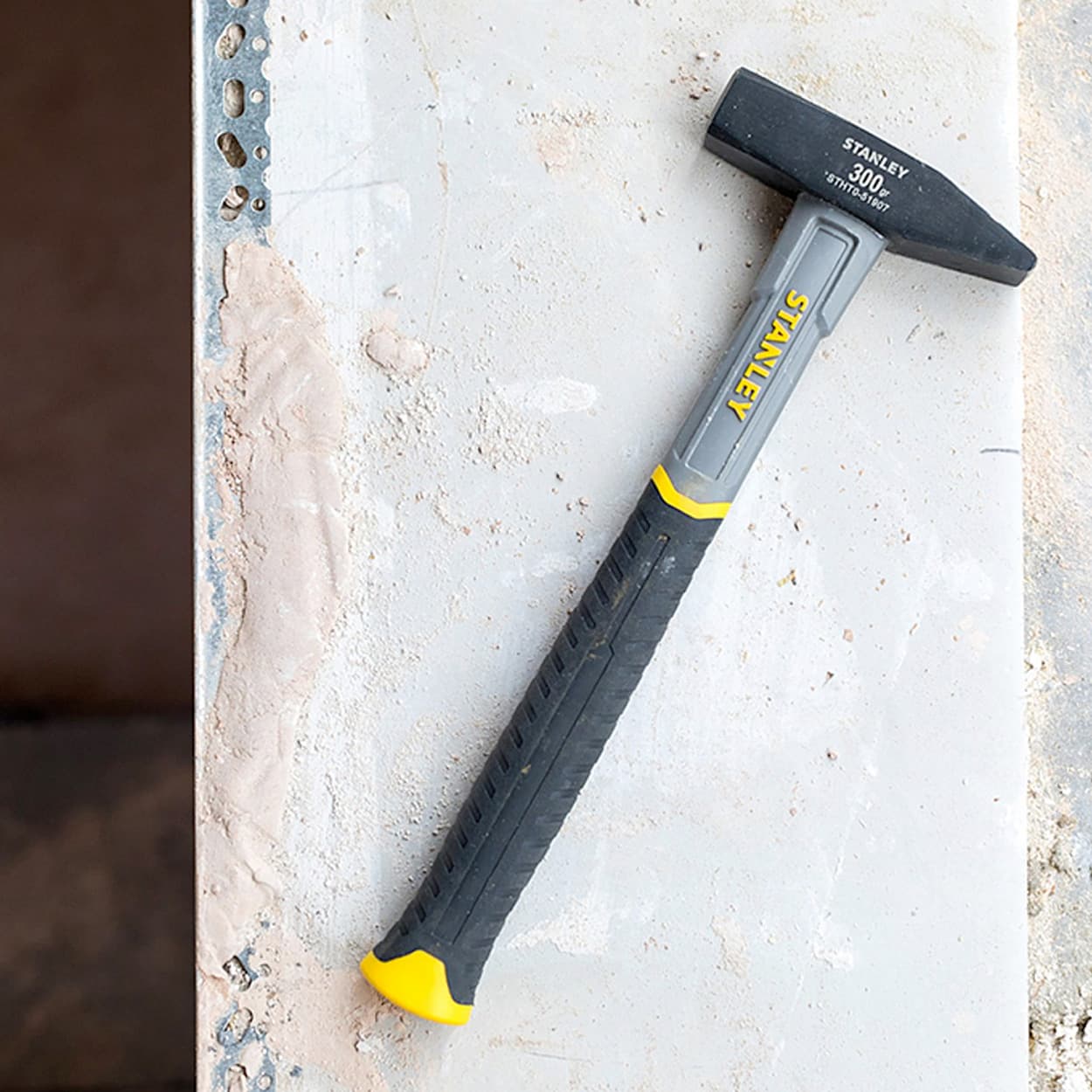 Stanley 300 Gms Fiberglass Handle Din Hammer, STHT0-51907