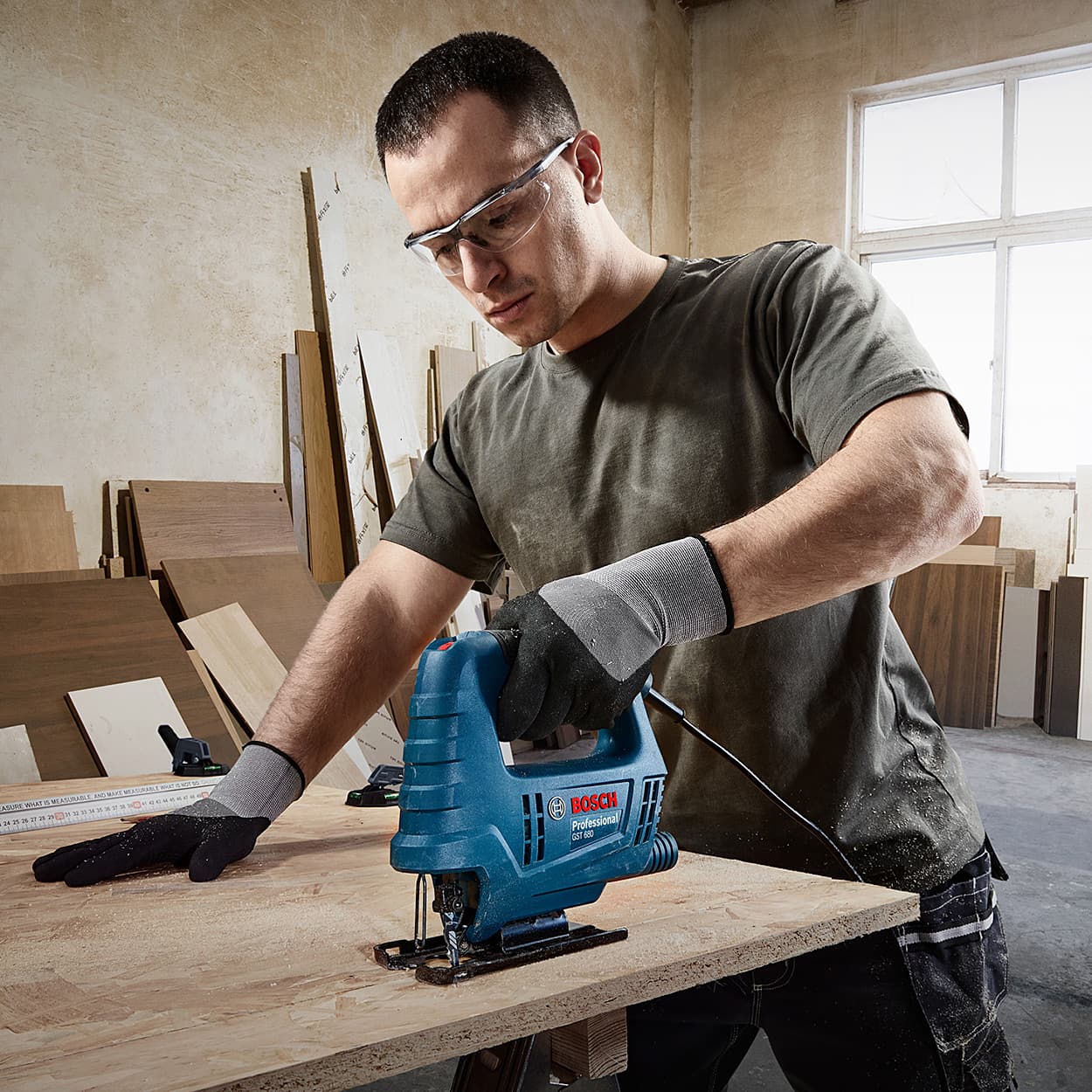 Bosch 20mm 500W Professional Jigsaw, GST 680