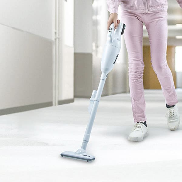 Makita 12V max CXT Li-Ion 3-Speed Cordless Vacuum Cleaner with Charger & 1 Pcs 1.5Ah Battery, CL108FDWY