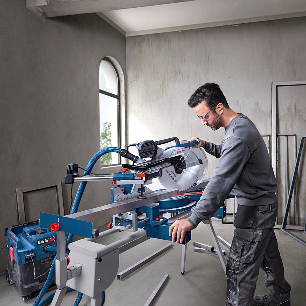 Bosch 305 mm / 1800W Professional Mitre Saw, GCM 340-305 D