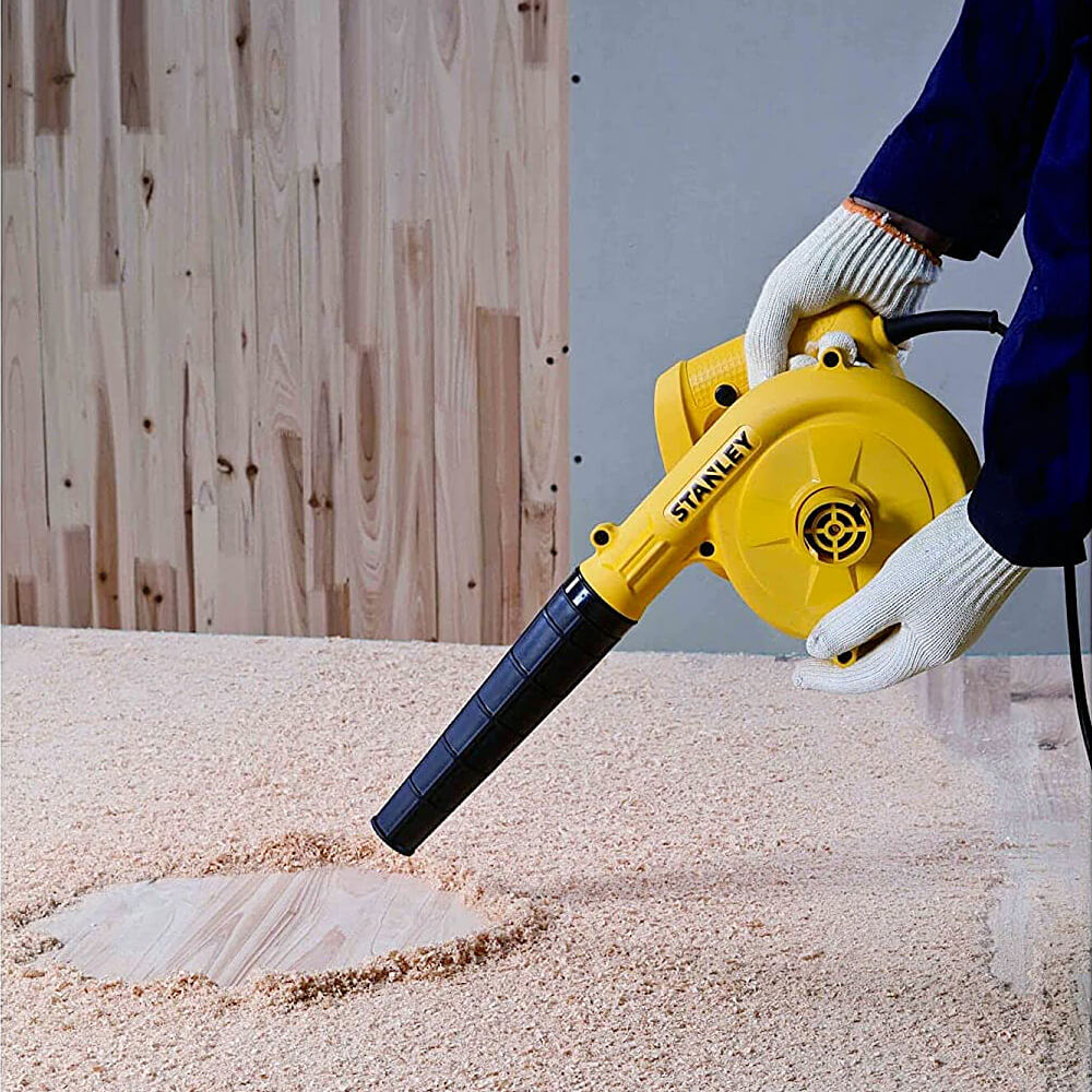 Stanley 3.5 m3/min 600W Variable Speed Blower, STPT600-IN