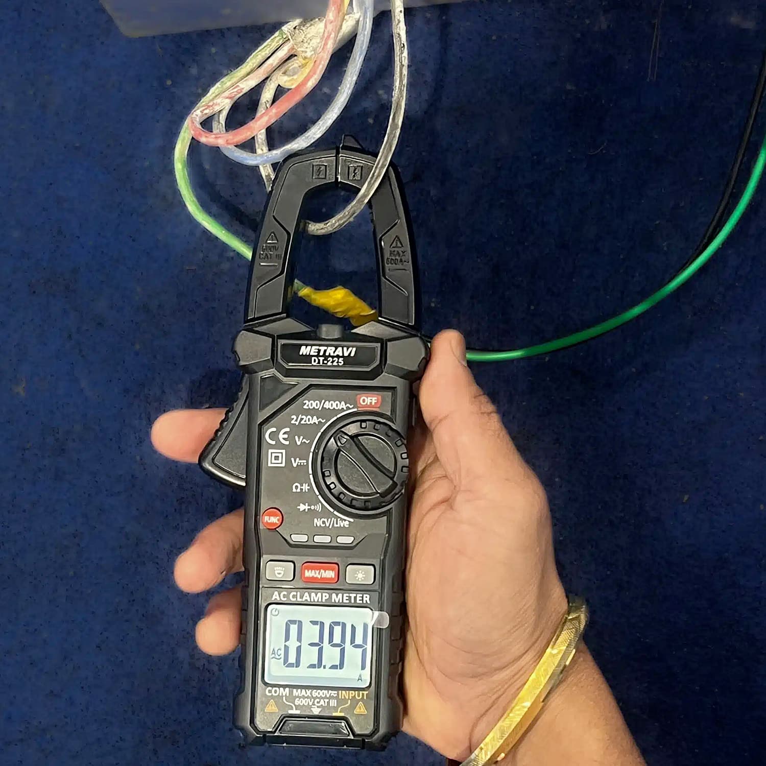 Metravi 2000 counts Digital TRMS AC Clamp Meter, DT-225