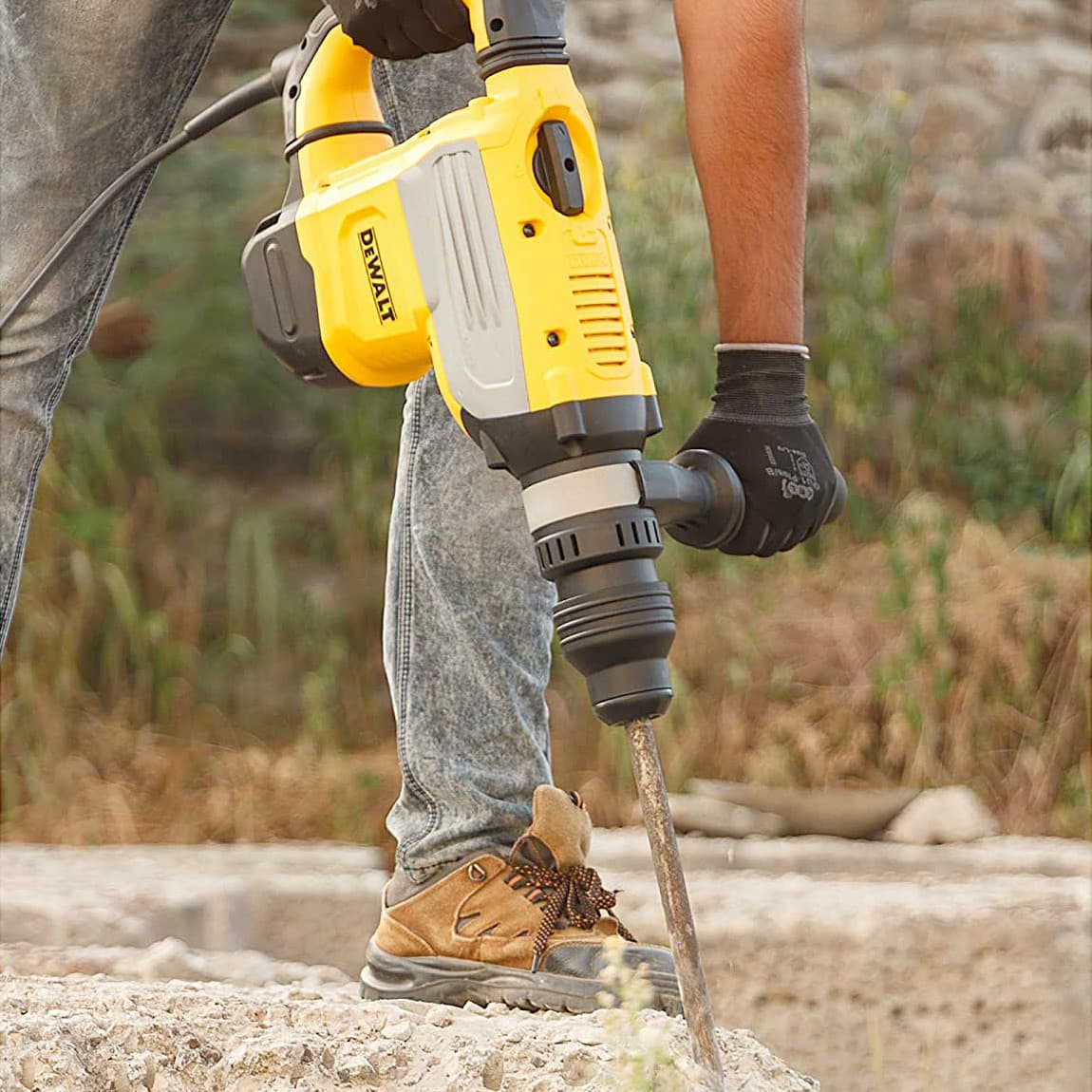 Dewalt 1600W 48mm SDS-Max 2-Mode Combi Hammer with Anti Rotation System-Perform & Protect Shield, D25733K-QS