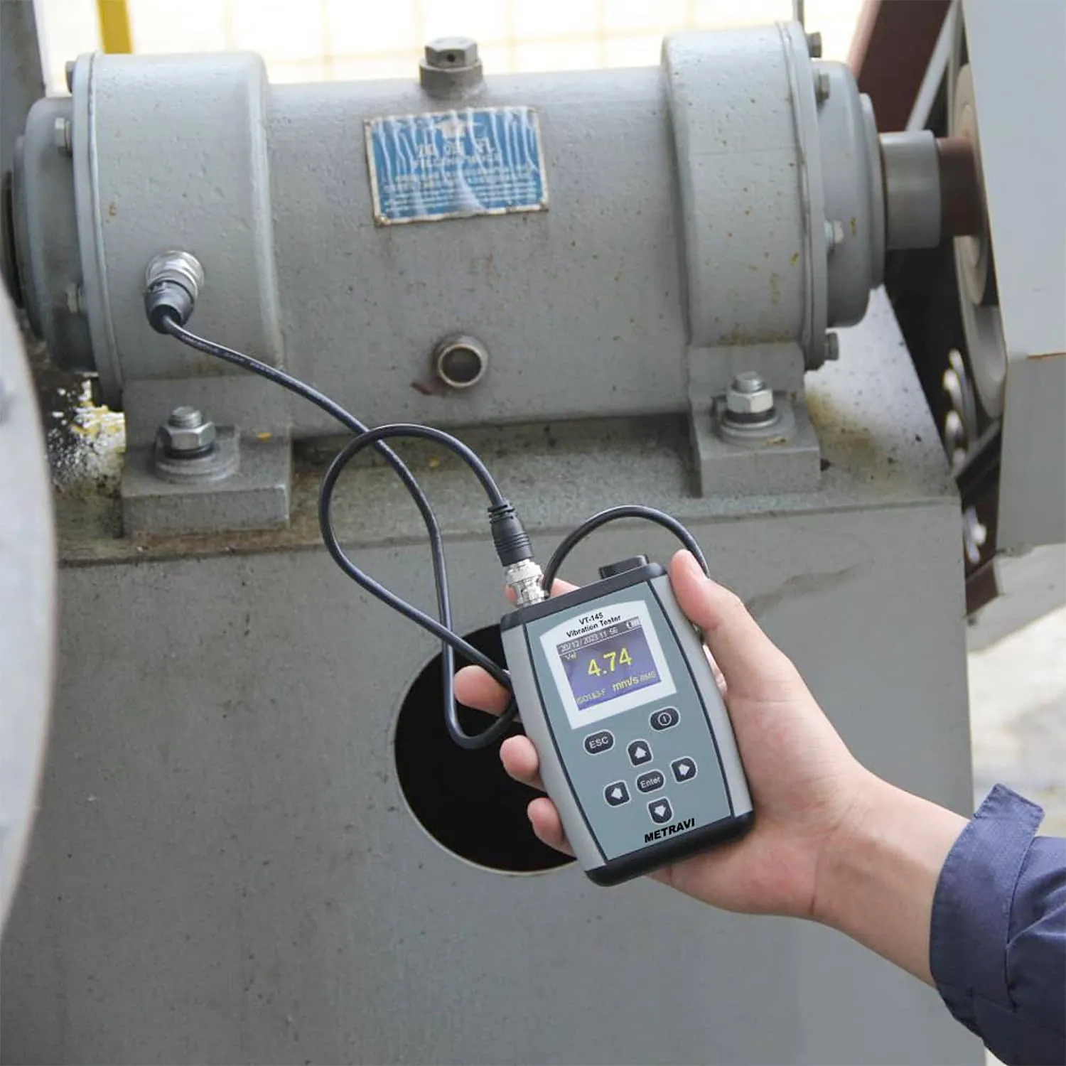 Metravi 0 - 200 mm/s RMS Vibration Tester With Machine Condition Monitor, VT-145