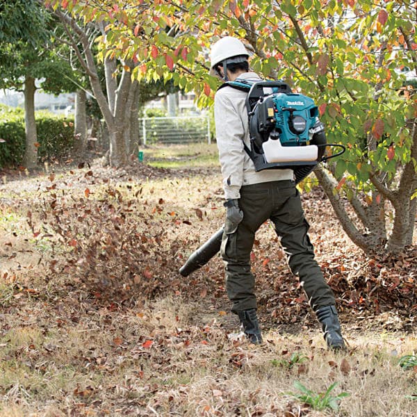 Makita 52.5 cc / 4-Stroke Engine (MM4) Backpack Blower with Tube Throttle, EB5300TH