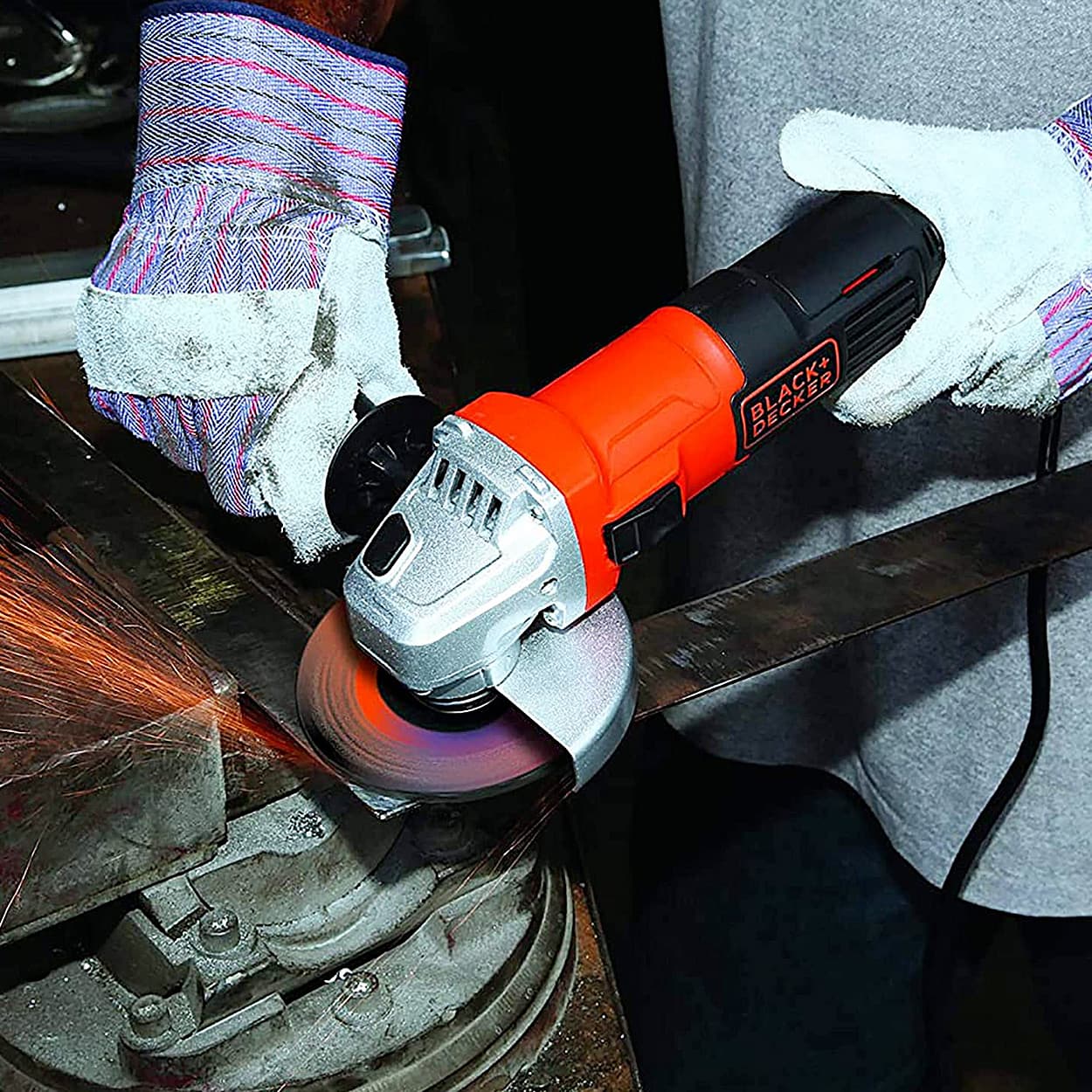Black+Decker 650W /100mm Small Angle Grinder (Red & Black), G650-IN