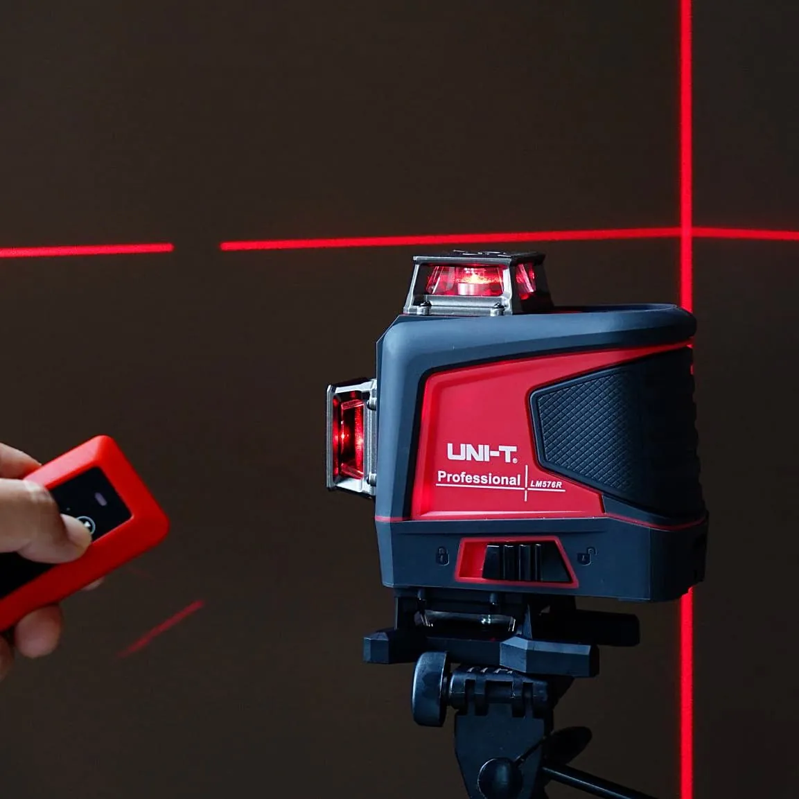 UNI-T 12 Lines Professional Laser Level, LM575R