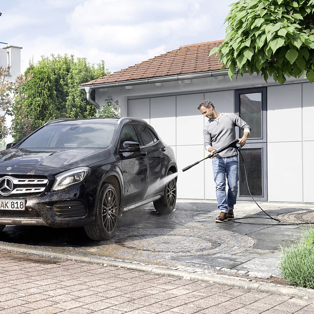 Karcher 130 Bar, 420 L/hr K4 Compact High Pressure Washer, 1.637-500.0
