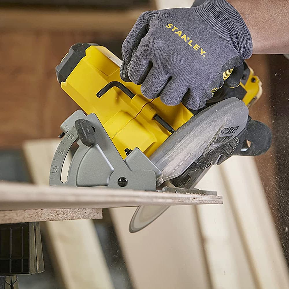 Stanley 165 mm / 20 V Cordless Brushed Circular Saw (FATMAX), SCC500