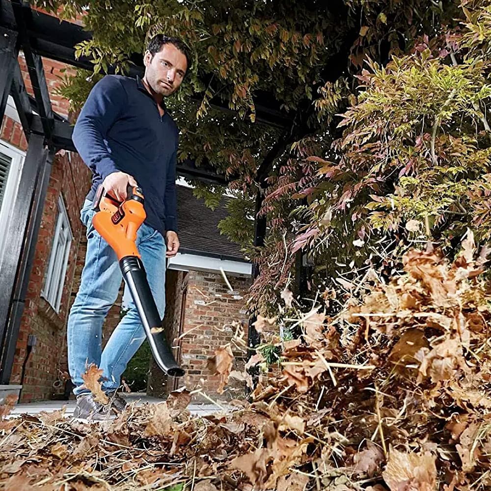 Black+Decker 18V Lithium-ion Cordless Power Boost Leaf Blower With 1x2.0 Ah Battery & Charger, GWC1820PCF-B1