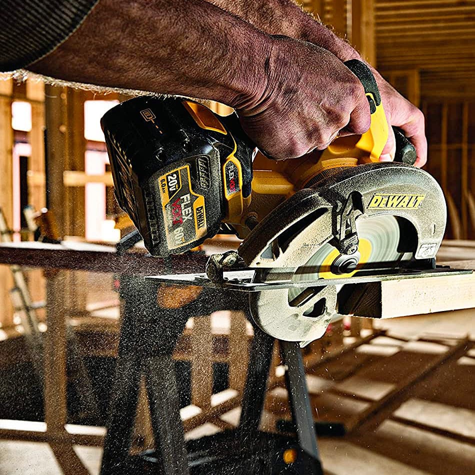 Dewalt 54V / 67mm XR FLEXVOLT Li-ion Cordless Circular Saw with Brushless Motor (Bare), DCS575NT-XJ