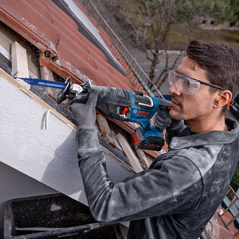 Bosch 18 V Professional Cordless Reciprocating Saw (BITURBO Brushless), GSA 185-LI Solo