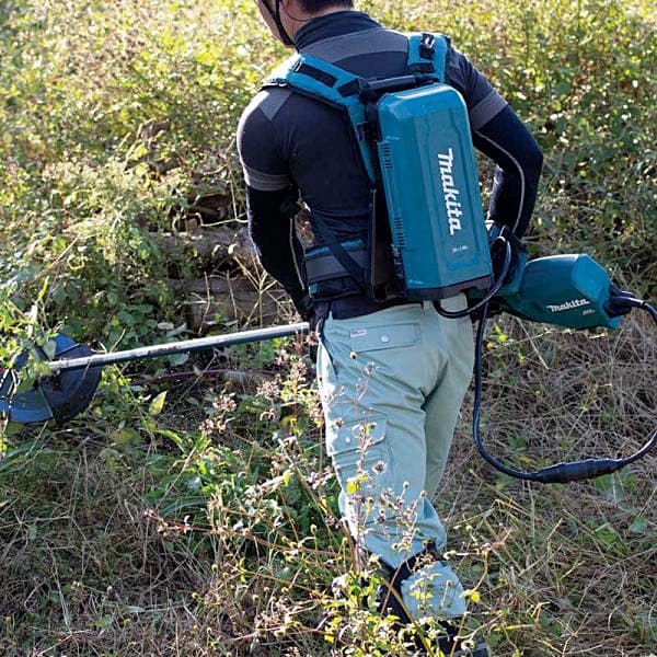 Makita 36V Li-Ion BL ADT Battery Powered 3-Speed Cordless Grass Trimmer with Loop Handle (Bare Tool), UR201CZ