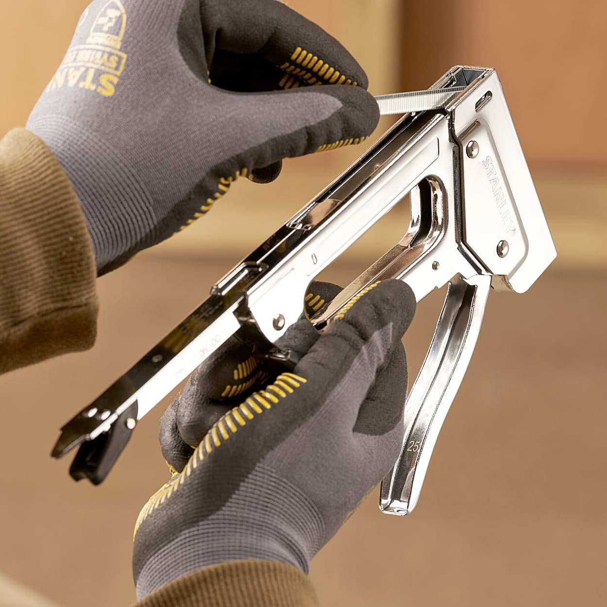 Stanley 180 mm Steel Body Staple Gun, 6-TR45