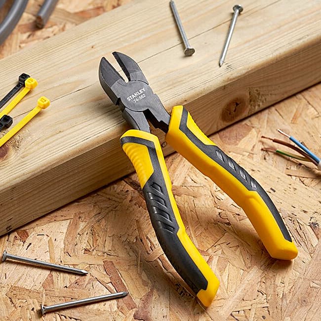 Stanley 7 inch / 180 mm Dynagrip Diagonal Cutting Pliers (Cushion Grip), STHT0-74455