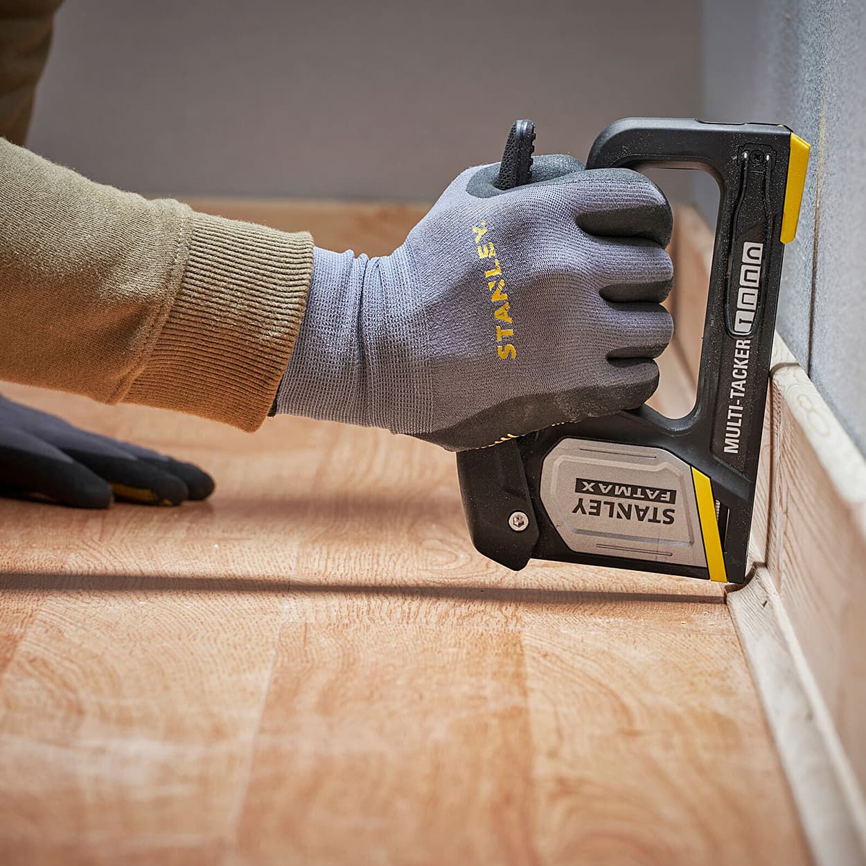 Stanley 160 mm Fatmax Multipurpose Stapler with Brad Nailer, FMHT70401-0