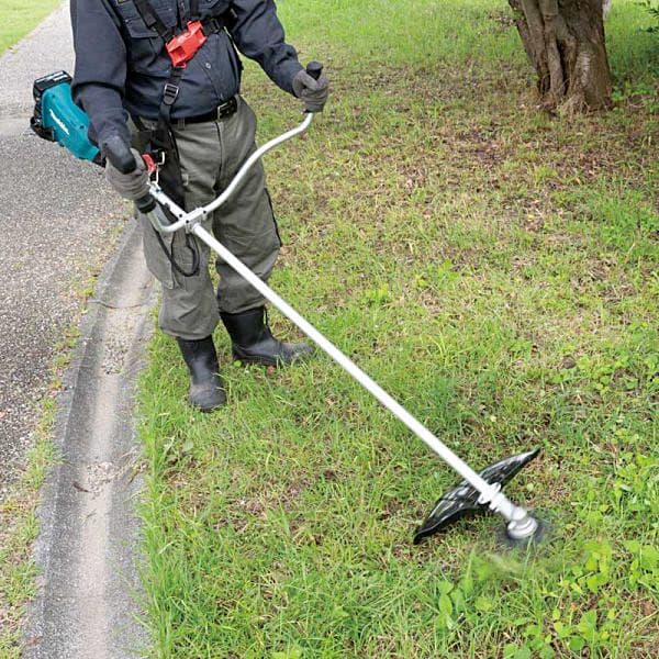 Makita 18V X 2 (36V) LXT BL 3-Speed Cordless Grass Trimmer with Bike Handle (Bare Tool), DUR369AZ