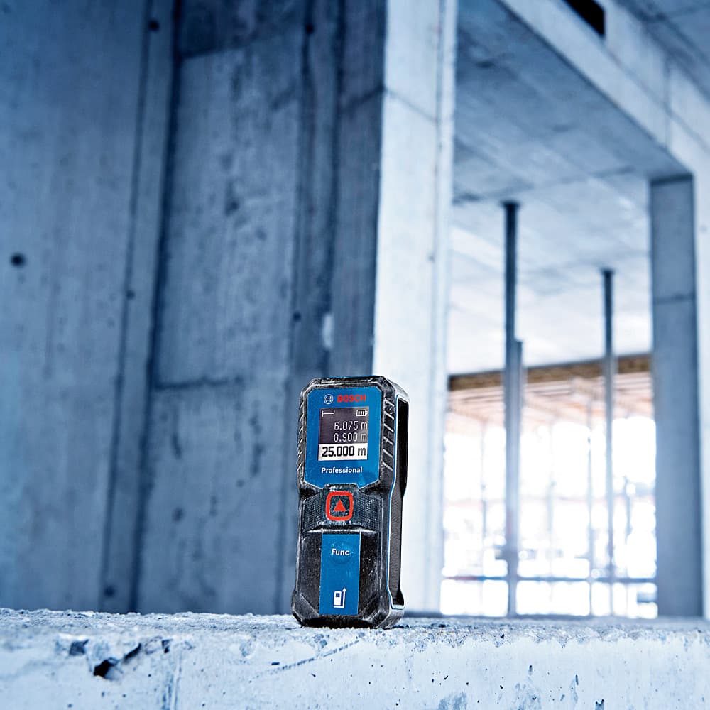 Bosch 0.15 - 30 Mtr Professional Laser Measure, GLM30-23
