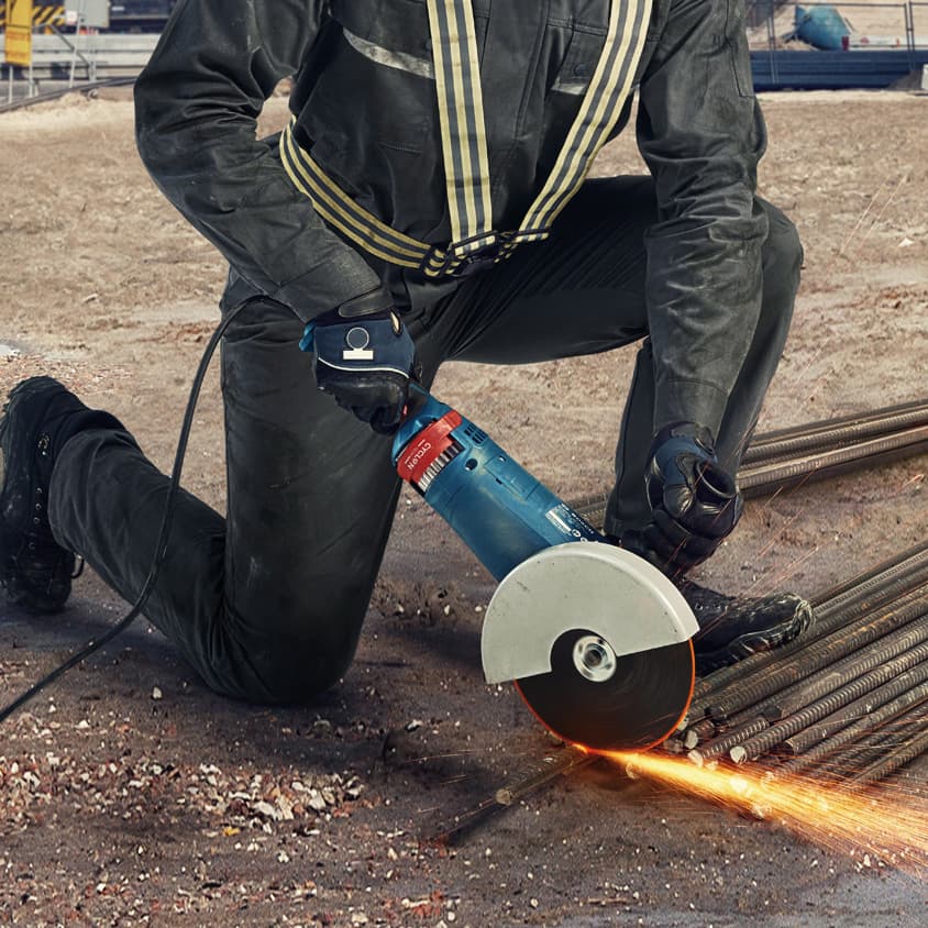 Bosch 230mm / 9 inch 2400W Professional Heavy Duty Large Angle Grinder (Cyclon Tech), GWS 24-230 JZ
