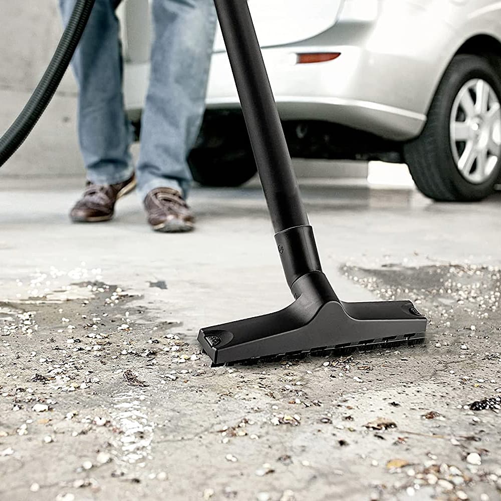 Karcher 15 Litre / 1200W WD1 Classic Kap Wet & Dry Multi-Purpose Vacuum Cleaner, 1.098-322.0