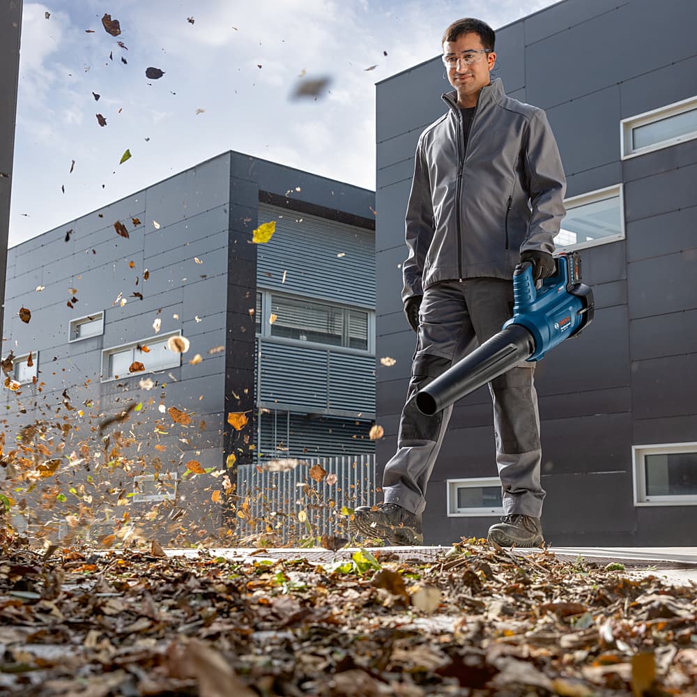 Bosch 18V Professional Cordless Leaf Blower (Bare Tool), GBL 18V-750