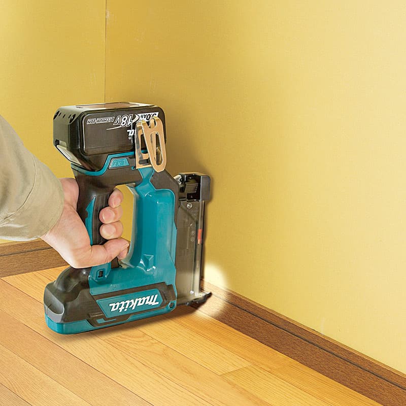 Makita 18V LXT Li-Ion 35 mm (1-3/8") Cordless Pin Nailer (Bare Tool), DPT353Z