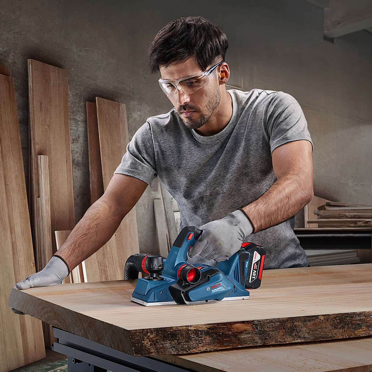 Bosch 18V / 0 - 2.6 mm Professional Cordless Planer (Bare Tool), GHO 185-LI