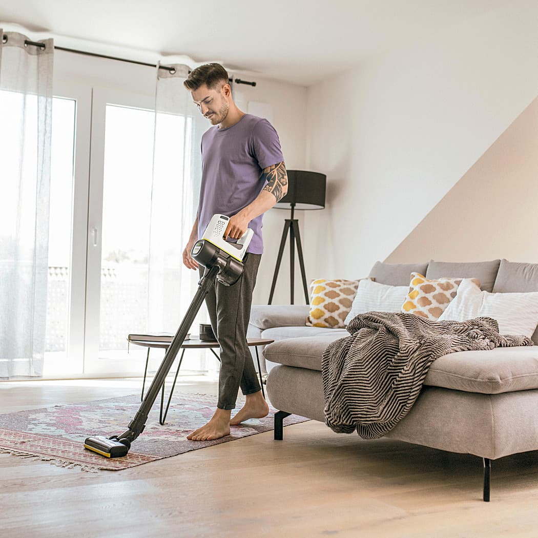 Karcher 21.6V / 2.5 Ah Li-ion Cordless Premium MyHome Vacuum Cleaner (VC4), 1.198-640.0
