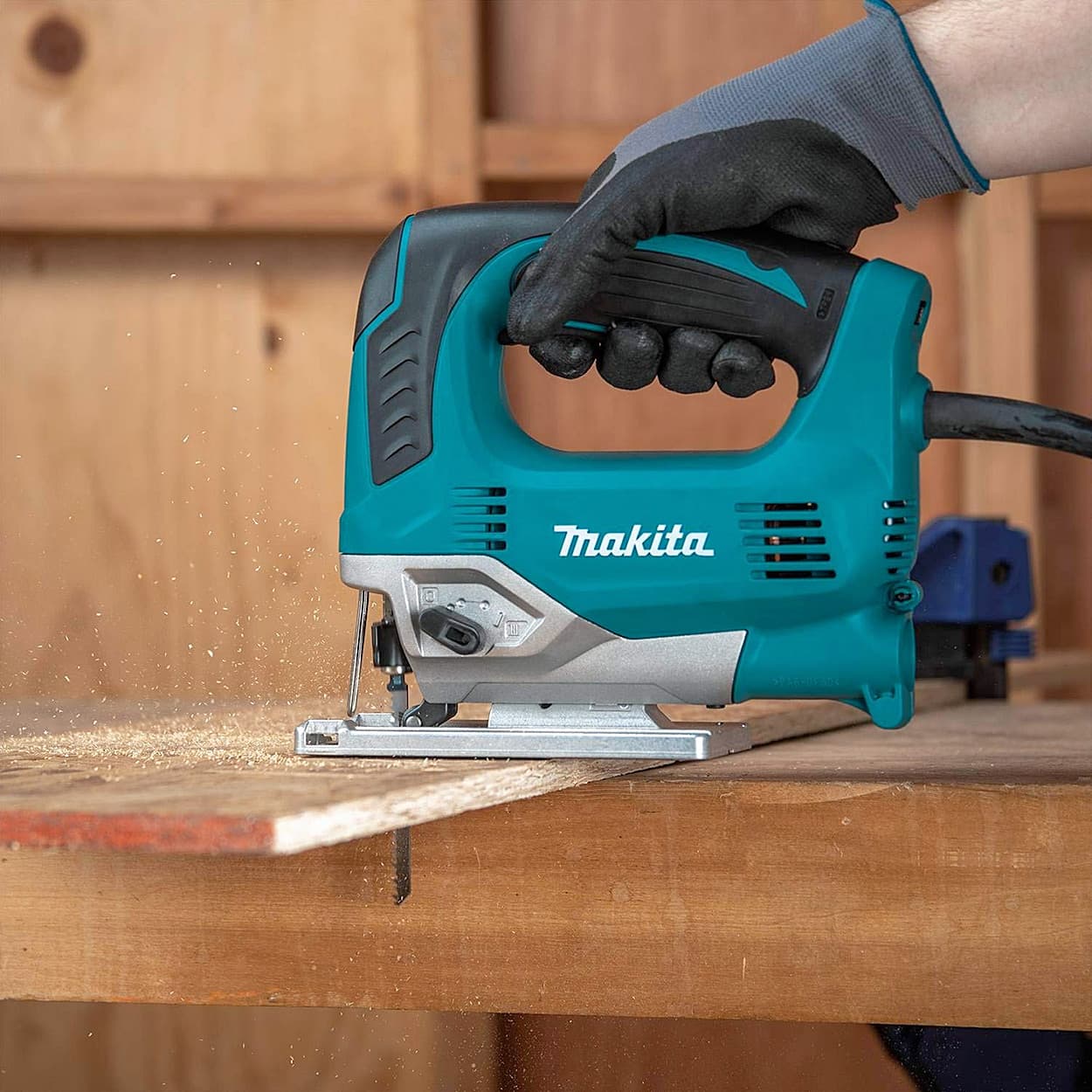 Makita 23mm / 650W Top Handle Jig Saw with 3 Orbital Settings Plus Straight Cutting, JV0600K