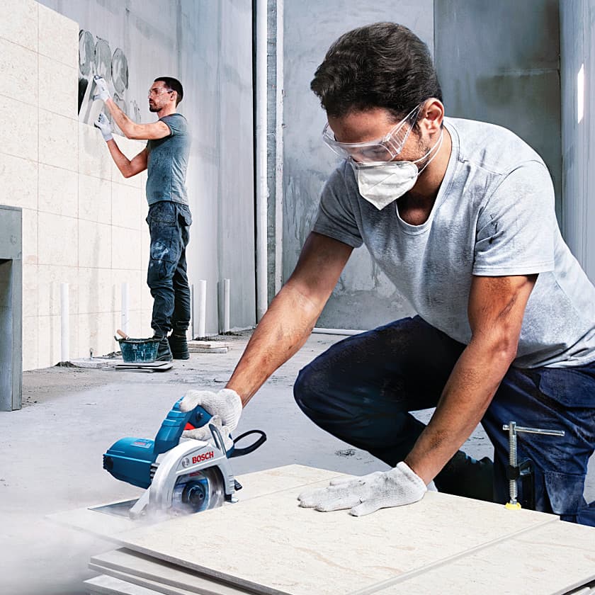 Bosch 47mm 1550W Professional Diamond Tile Cutter, GDC 155