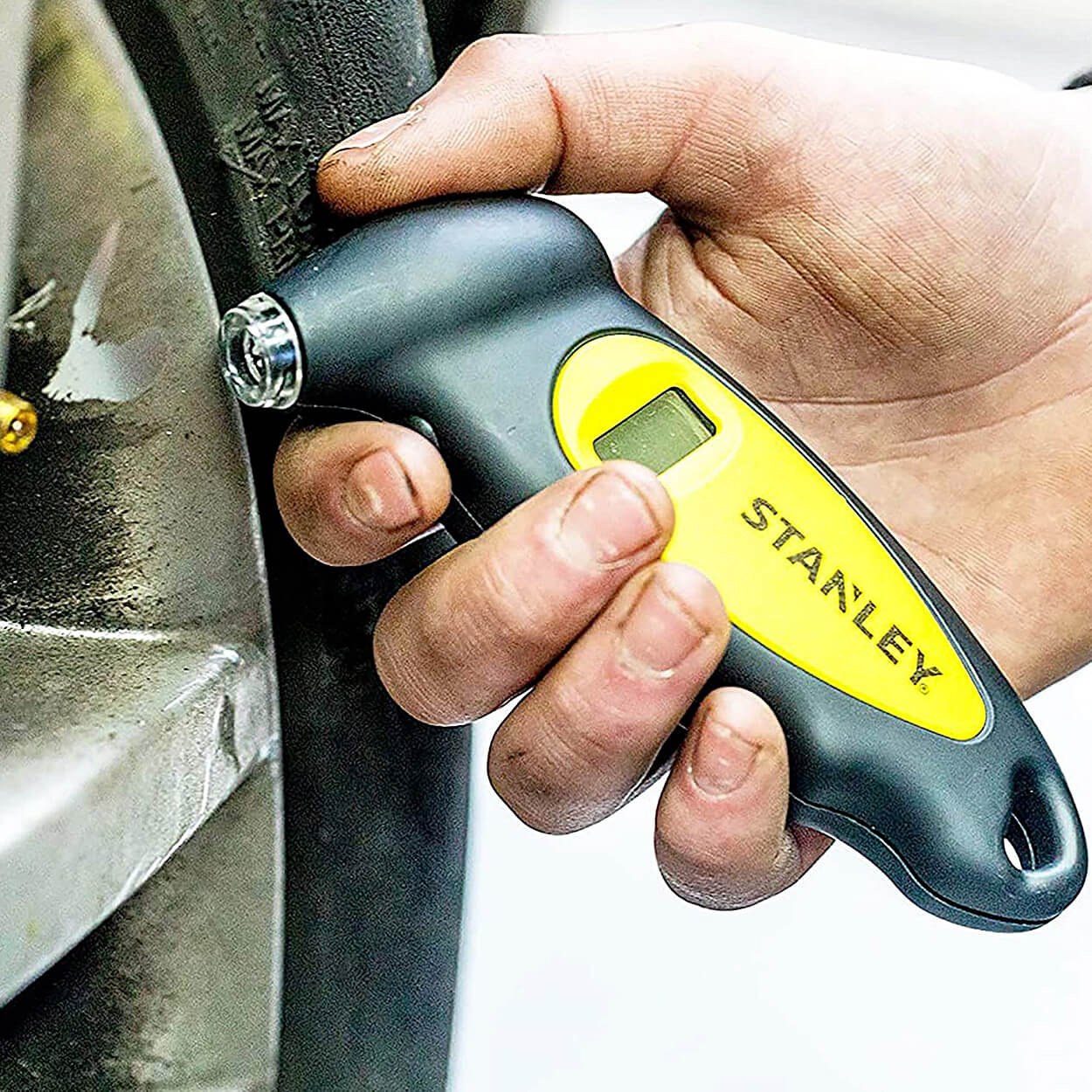 Stanley Digital Tyre Pressure Gauge With Integrated LED For Cars and Bikes, STHT80874-0